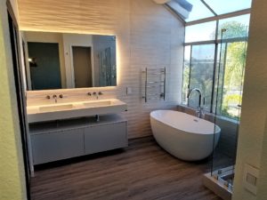 Elite Living Remodeling Free Standing Bathtub